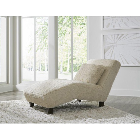 130_chaise_yakety_yak_sand