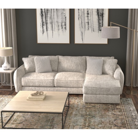 2306_bucktown_parchment_lsfsofa_rsfchaise_room2